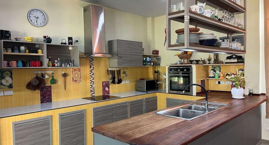 Villa en venta y en alquiler de 2 habitaciones en Saraphi, Chiang Mai