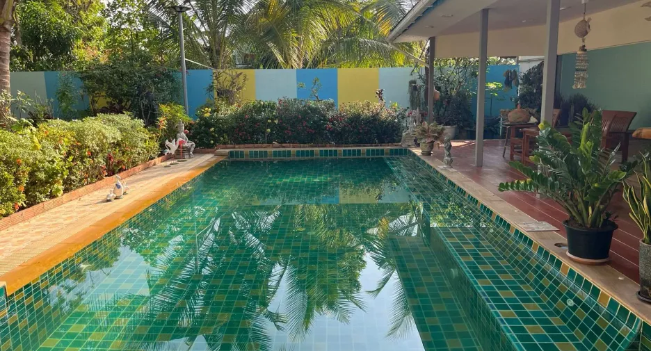 For sale and for rent 2 bedrooms villa in Saraphi, Chiang Mai