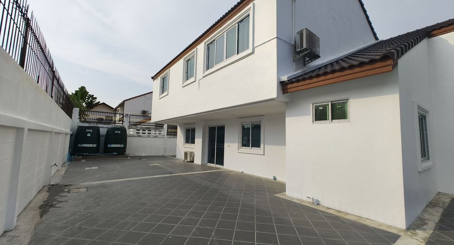 Villa zum Kauf mit 3 Zimmer in Jomtien, Pattaya