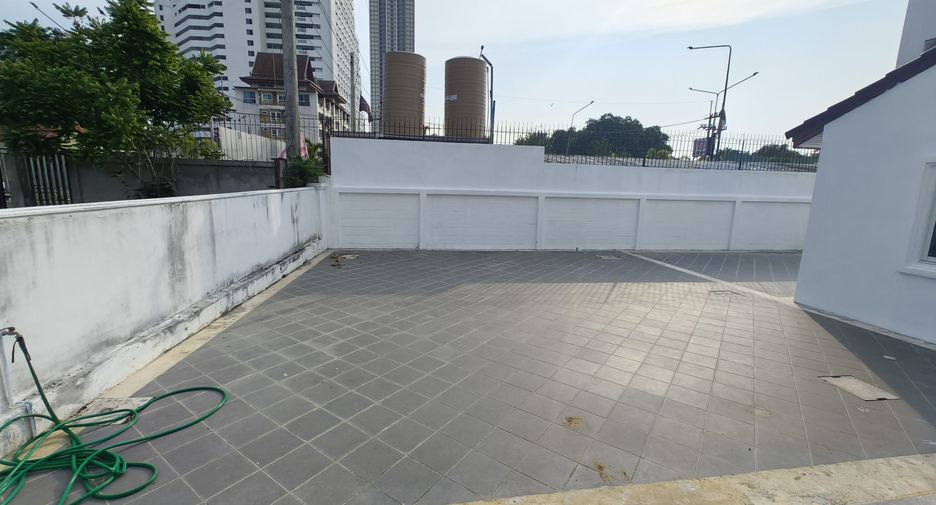 Villa zum Kauf mit 3 Zimmer in Jomtien, Pattaya