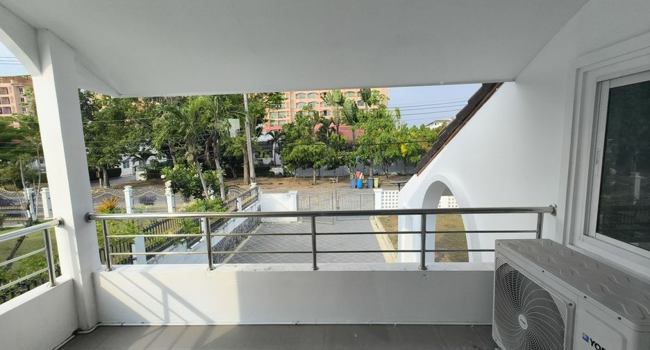 Villa zum Kauf mit 3 Zimmer in Jomtien, Pattaya