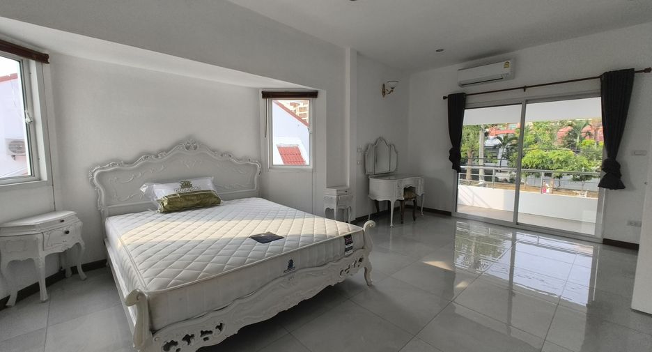 Villa zum Kauf mit 3 Zimmer in Jomtien, Pattaya