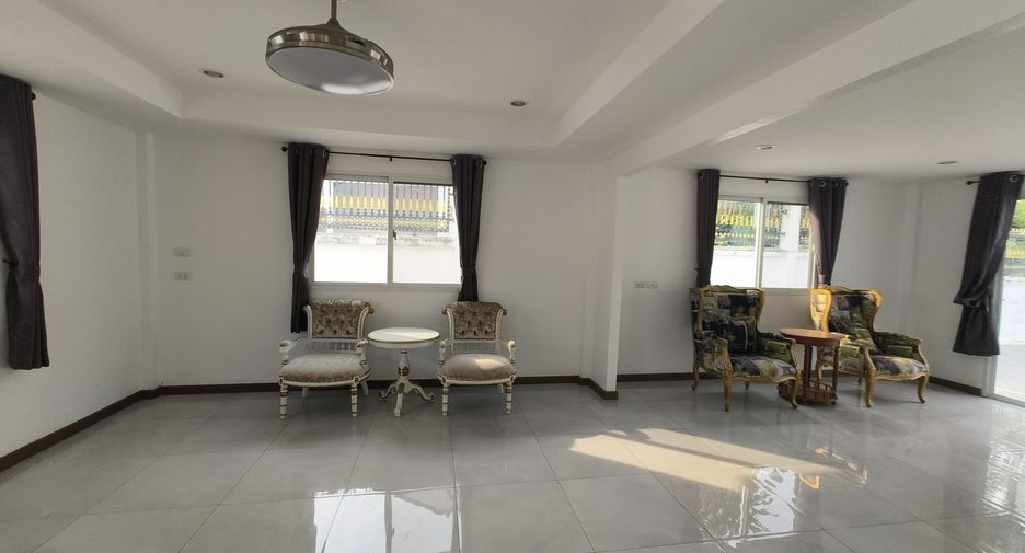 Villa zum Kauf mit 3 Zimmer in Jomtien, Pattaya