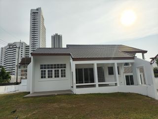Villa en venta de 3 habitaciones en Bang Lamung, Chonburi
