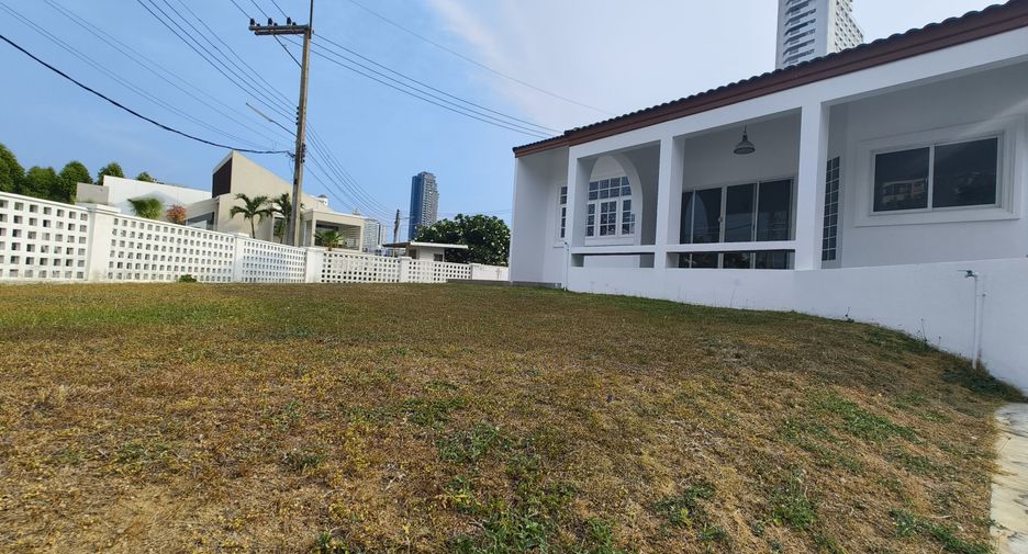 Villa zum Kauf mit 3 Zimmer in Jomtien, Pattaya