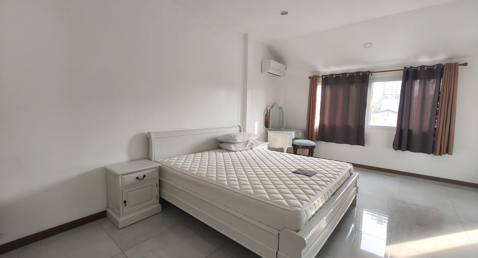 Villa zum Kauf mit 3 Zimmer in Jomtien, Pattaya