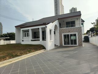 Villa en venta de 3 habitaciones en Bang Lamung, Chonburi