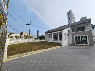 Villa en venta de 3 habitaciones en Bang Lamung, Chonburi