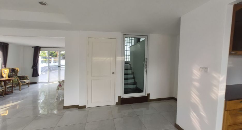 Villa zum Kauf mit 3 Zimmer in Jomtien, Pattaya