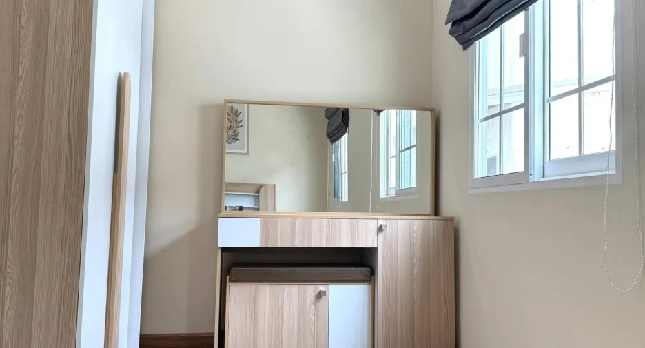 For rent 3 bedrooms townhouse in Mueang Chiang Mai, Chiang Mai