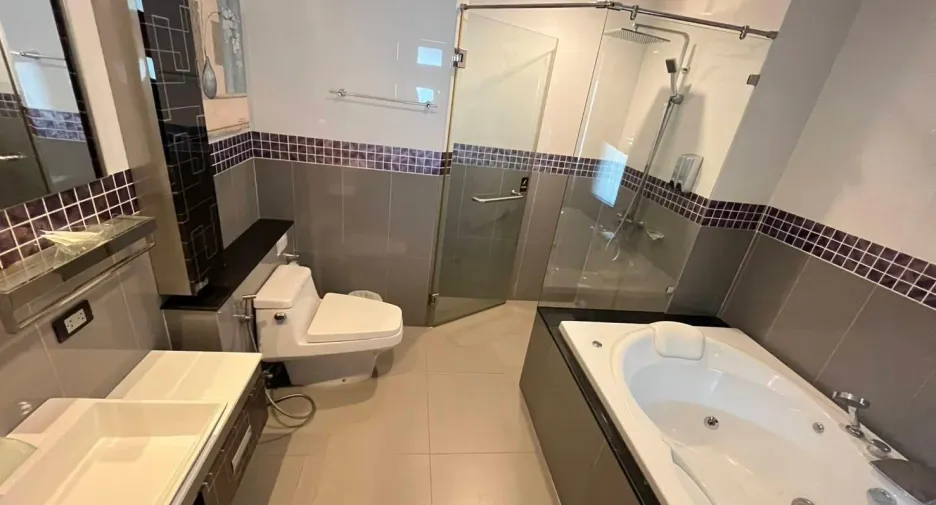 For sale 1 bed condo in Mueang Phuket, Phuket