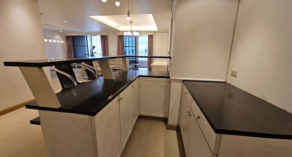 Wohnung zum Kauf mit 2 Zimmer in Watthana, Bangkok