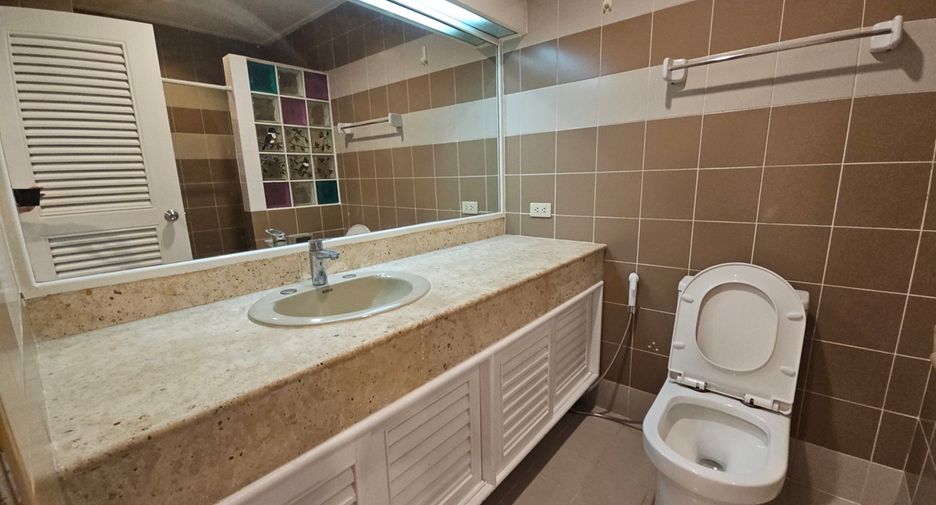 Wohnung zum Kauf mit 2 Zimmer in Watthana, Bangkok