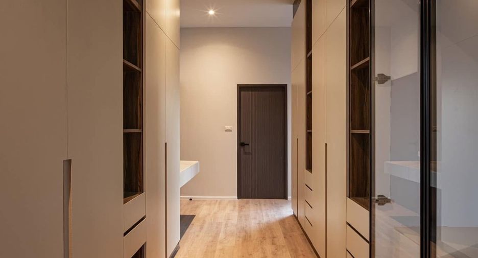 For sale and for rent 4 bedrooms villa in Hang Dong, Chiang Mai