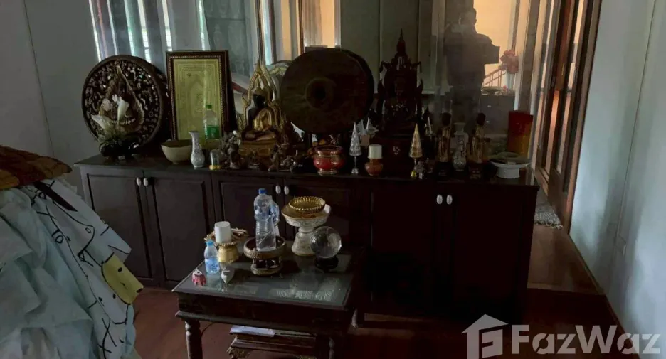 For sale 4 bedrooms house in Mueang Chiang Mai, Chiang Mai
