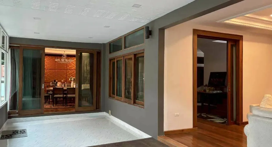 For sale 4 bedrooms house in Mueang Chiang Mai, Chiang Mai