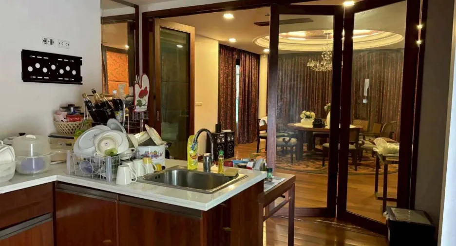 For sale 4 bedrooms house in Mueang Chiang Mai, Chiang Mai