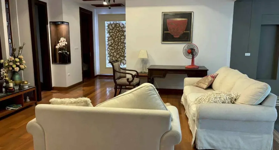For sale 4 bedrooms house in Mueang Chiang Mai, Chiang Mai