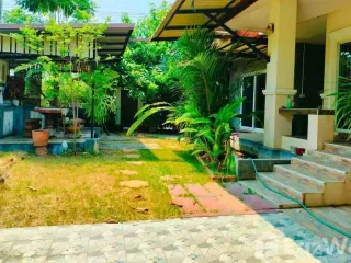 Casa en venta de 5 habitaciones en Hang Dong, Chiang Mai