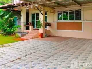 Casa en venta de 5 habitaciones en Hang Dong, Chiang Mai