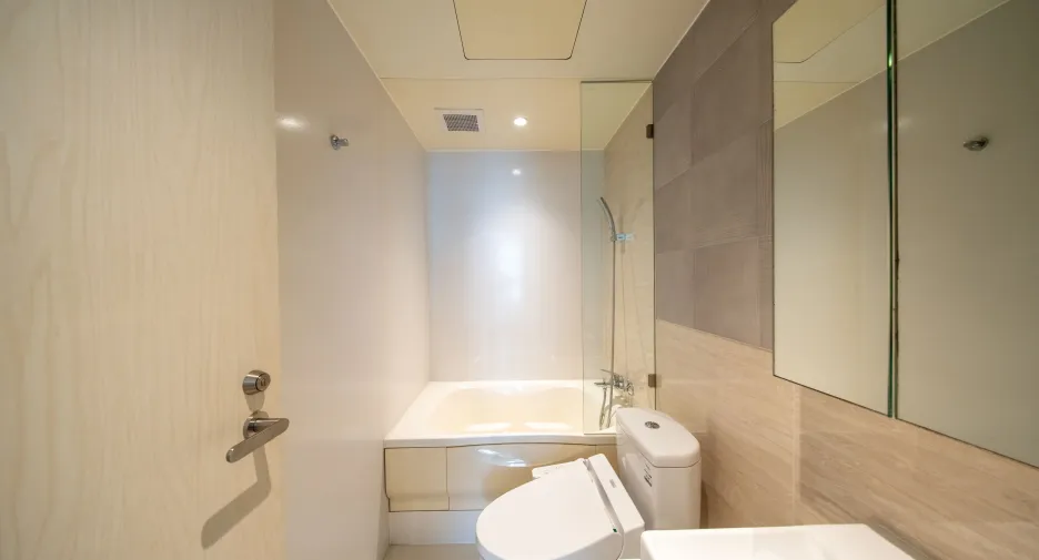 For sale 1 bed condo in Watthana, Bangkok