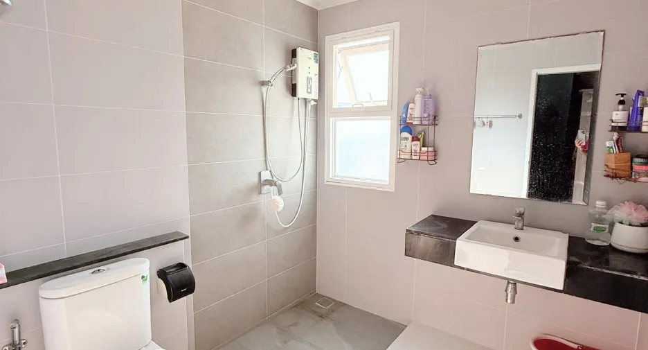 For sale 4 bedrooms house in Bang Phli, Samut Prakan