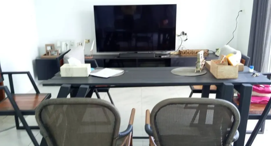 For sale 4 bedrooms house in Mueang Chiang Rai, Chiang Rai