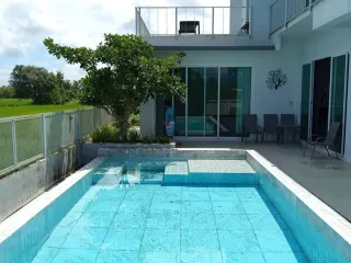 For sale 4 bedrooms house in Mueang Chiang Rai, Chiang Rai