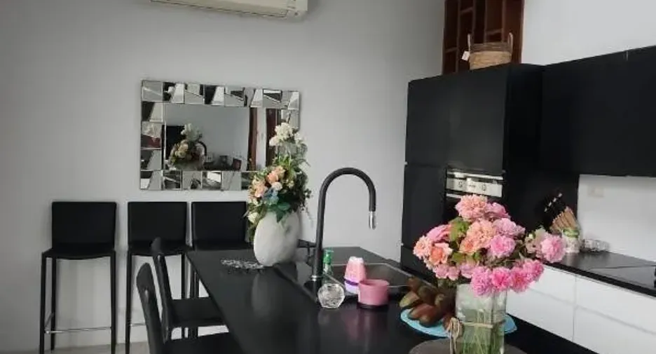 For sale 4 bedrooms house in Mueang Chiang Rai, Chiang Rai