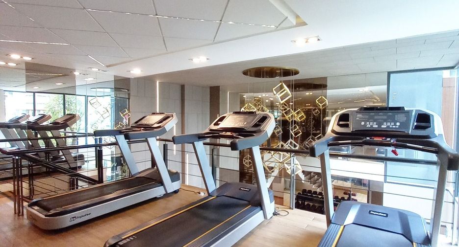 For sale 1 bed condo in Phaya Thai, Bangkok