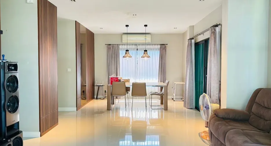 For sale 4 bedrooms house in Pak Kret, Nonthaburi