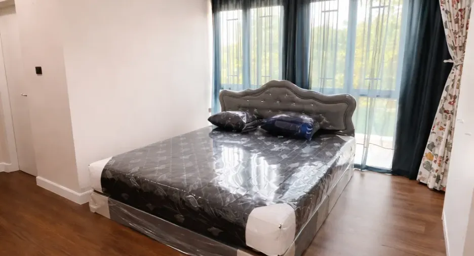Casa en alquiler de 4 habitaciones en Thanyaburi, Pathum Thani