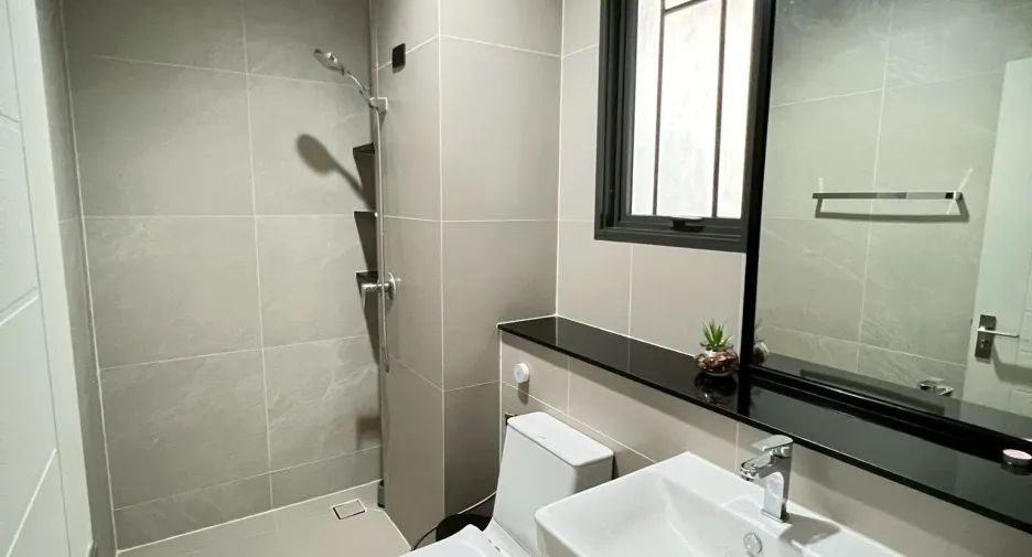 Casa en alquiler de 4 habitaciones en Thanyaburi, Pathum Thani