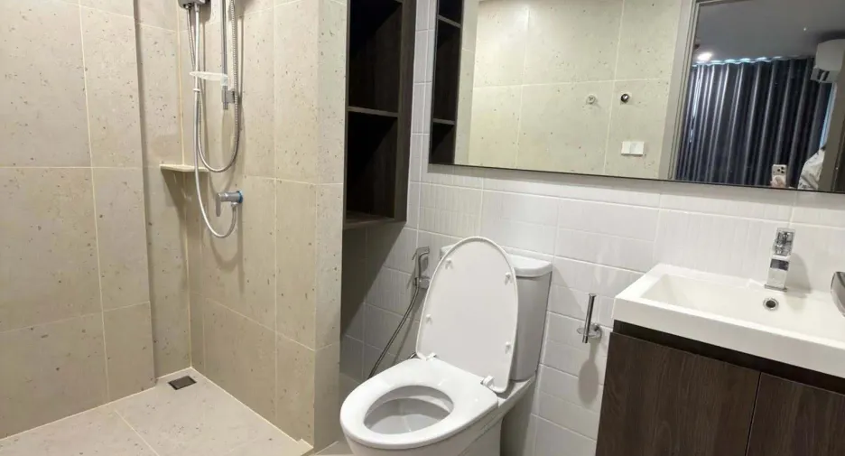 For rent 1 bed condo in Lam Luk Ka, Pathum Thani