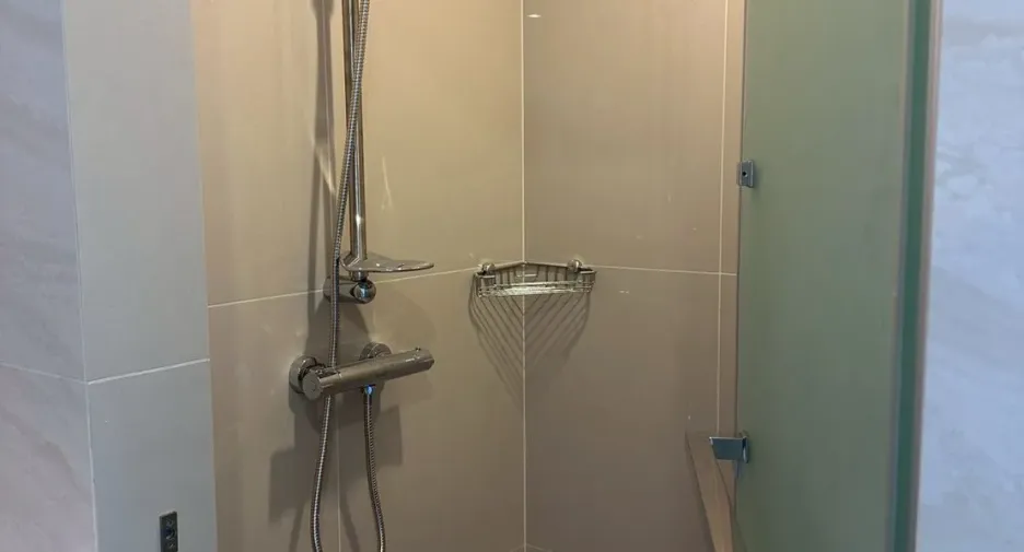 For rent 2 bedrooms condo in Phaya Thai, Bangkok