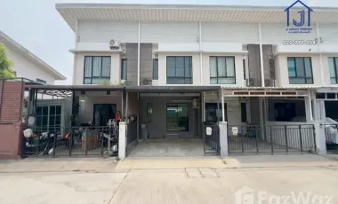 For sale 3 bedrooms townhouse in Mueang Chachoengsao, Chachoengsao