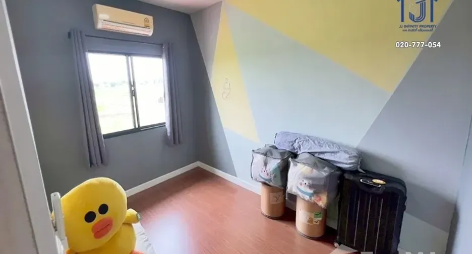 For sale 3 bedrooms townhouse in Mueang Chachoengsao, Chachoengsao