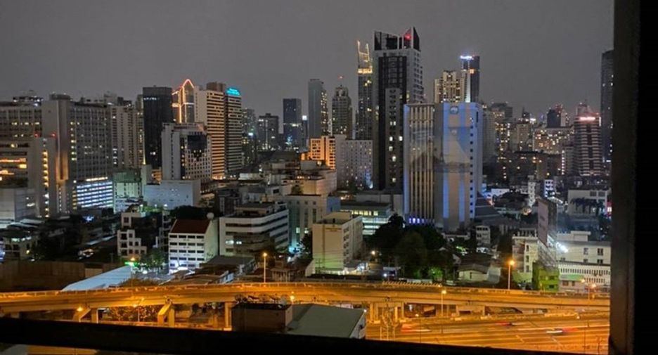 For rent 1 bed condo in Pathum Wan, Bangkok