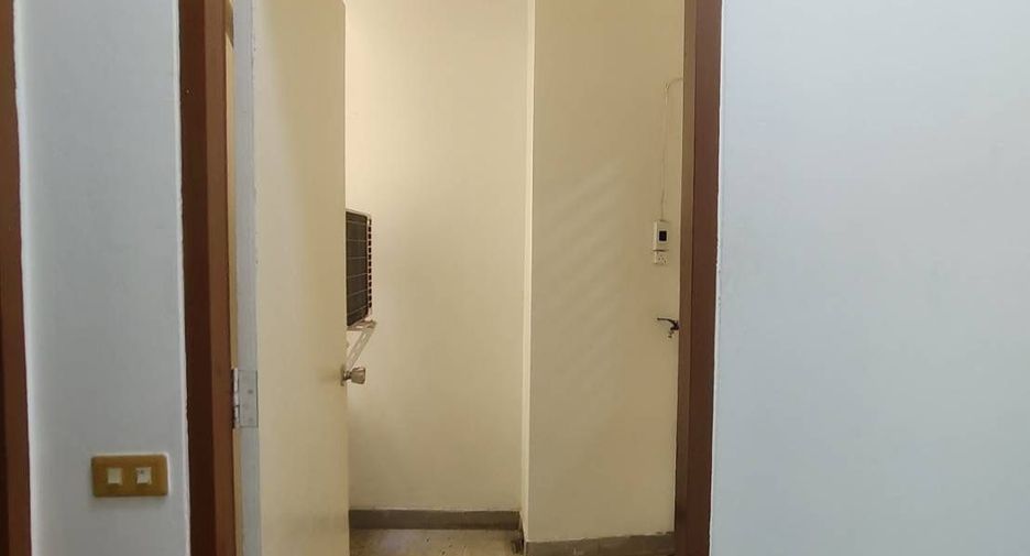 Condo en venta de 2 habitaciones en Prawet, Bangkok