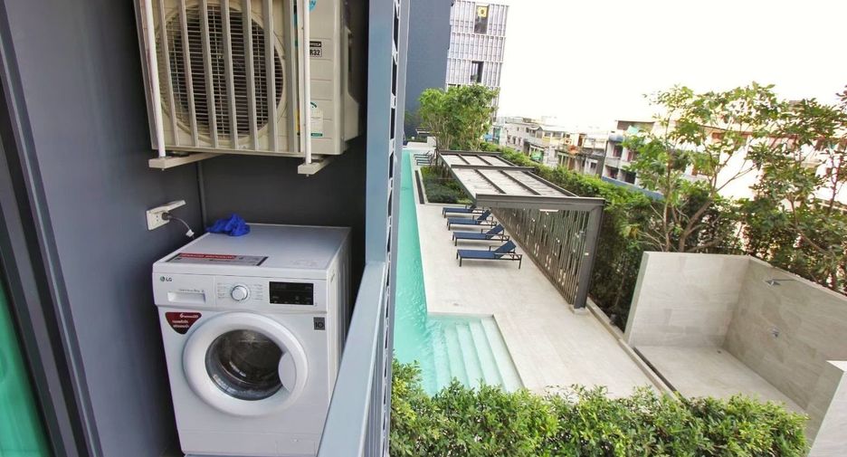 For rent 1 bed condo in Phra Khanong, Bangkok