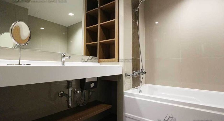 For rent 1 bed condo in Phra Khanong, Bangkok