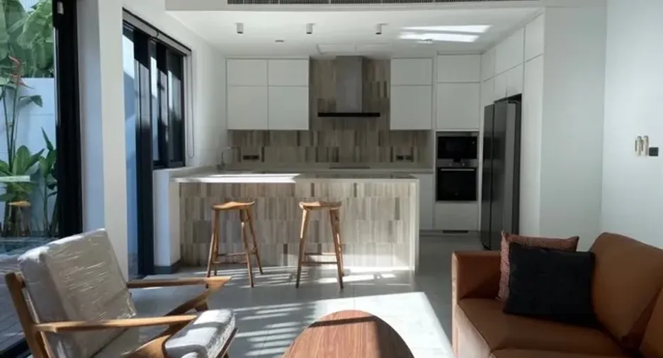 Casa en alquiler de 4 habitaciones en Watthana, Bangkok