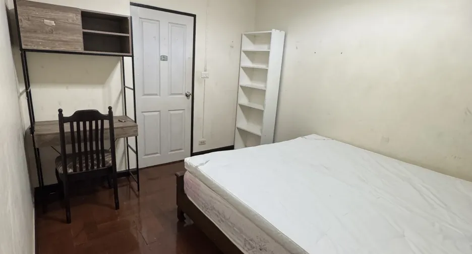 For rent 3 bedrooms house in Min Buri, Bangkok