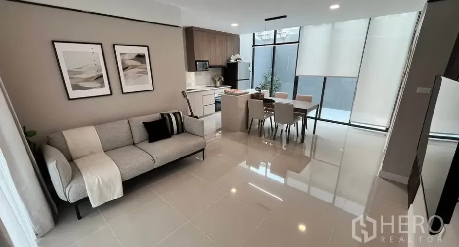 For rent and for sale 3 bedrooms townhouse in Bang Phli, Samut Prakan
