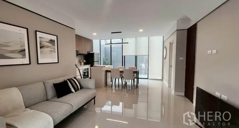 For rent and for sale 3 bedrooms townhouse in Bang Phli, Samut Prakan