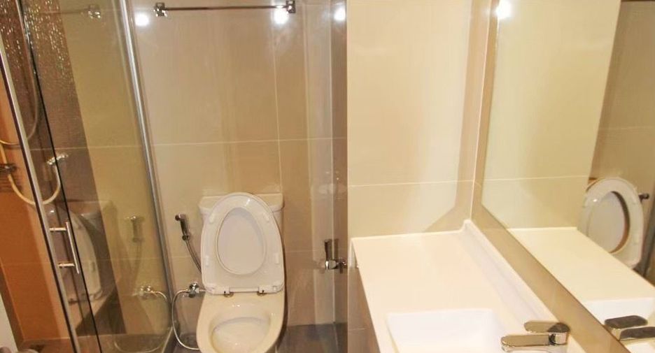 For rent studio condo in Phra Khanong, Bangkok