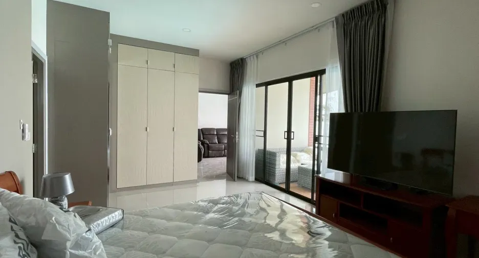 For sale and for rent 3 bedrooms villa in Hua Hin, Prachuap Khiri Khan