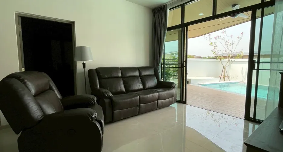 For sale and for rent 3 bedrooms villa in Hua Hin, Prachuap Khiri Khan