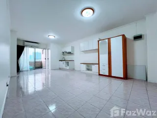 For sale studio condo in Thon Buri, Bangkok
