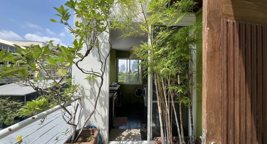 For sale 6 bedrooms house in Khlong Toei, Bangkok